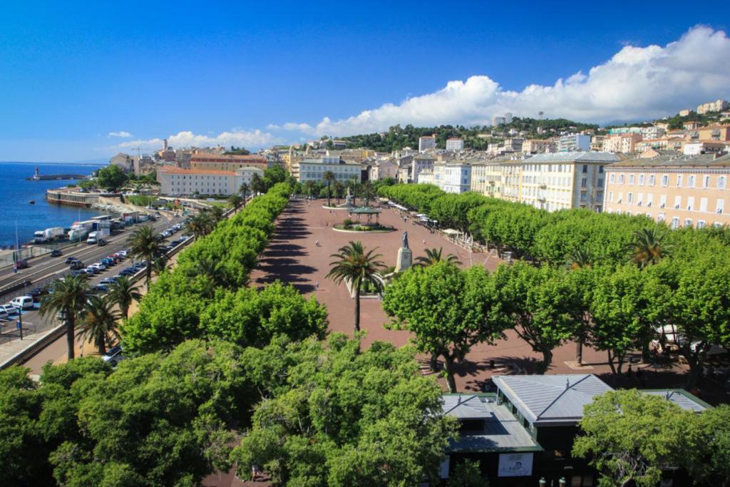 Appartement Climatise,Idealement Situe 100M Du Vieux Port. Μπαστιά Εξωτερικό φωτογραφία